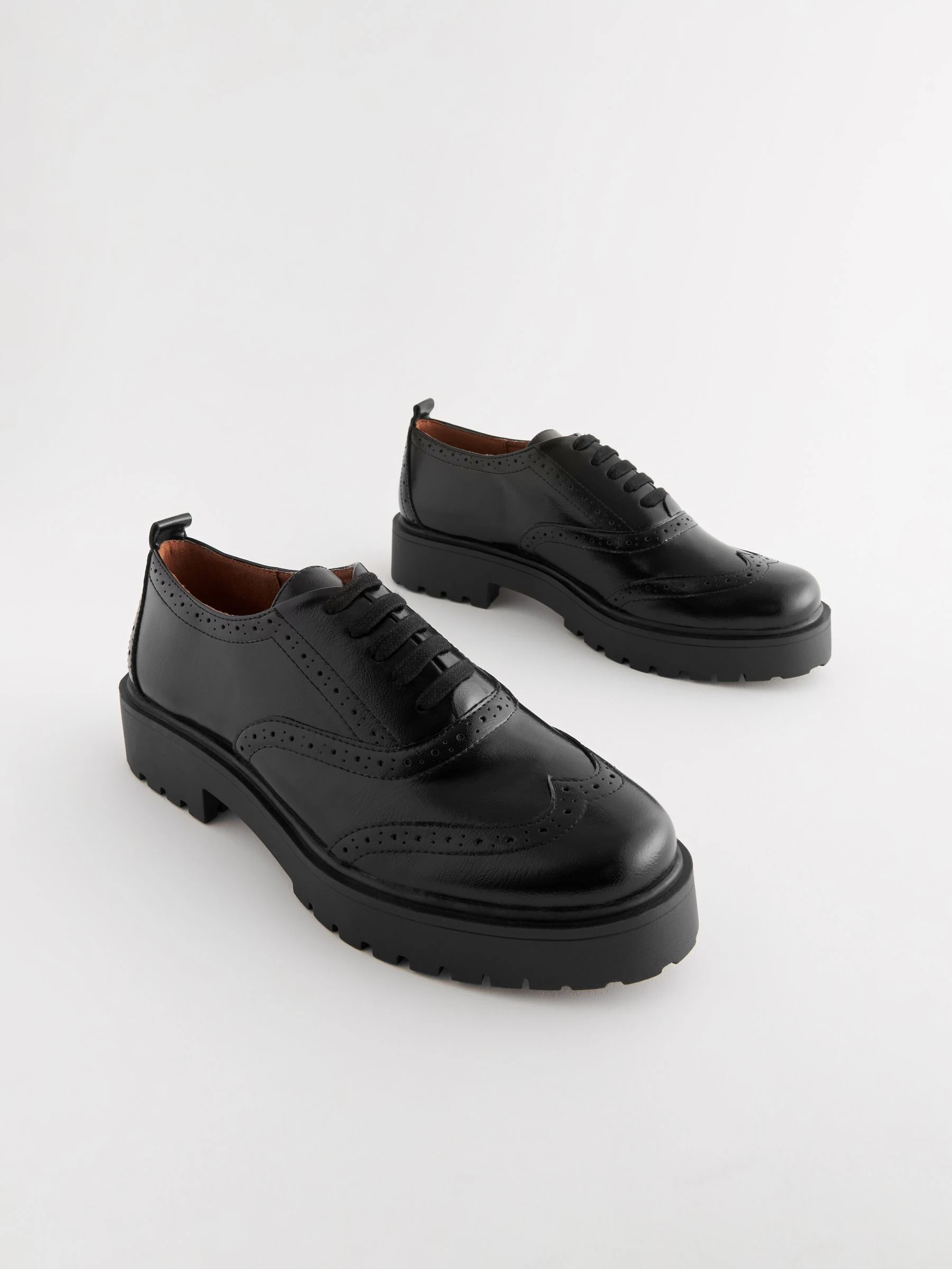 Zwart - Forever Comfort® - Stevige veterbrogues
