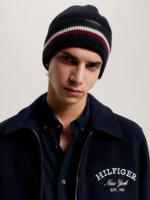 Gorro com o logotipo da marca