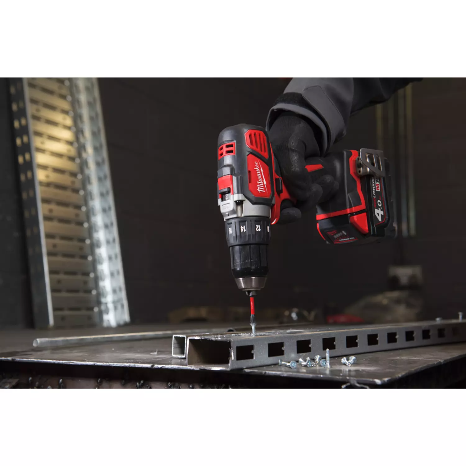 Milwaukee M18 BDD-403C 18V Li-Ion Accu klopboor- /schroefmachine compact set (3x 4,0Ah) in koffer