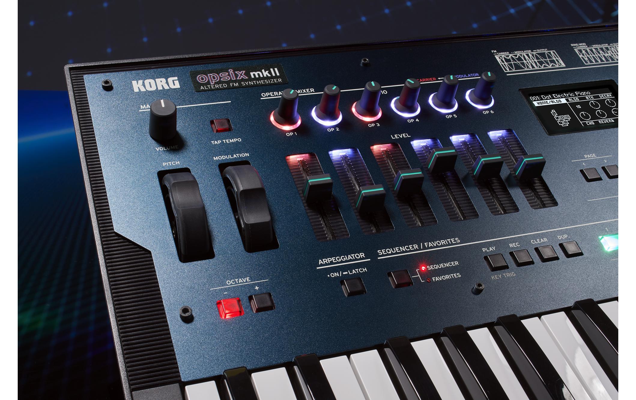 Synthesizer opsix mk II<br>Altered FM Synthesizer mit 37 Tasten
