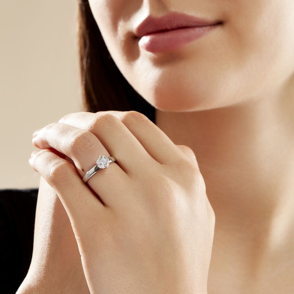 Bague Solitaire Natalia Or Blanc Diamant Synthetique