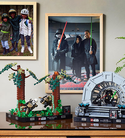 LEGO? Star Wars - Diorama Med Speederjagt P? Endor 75353 - 608 D