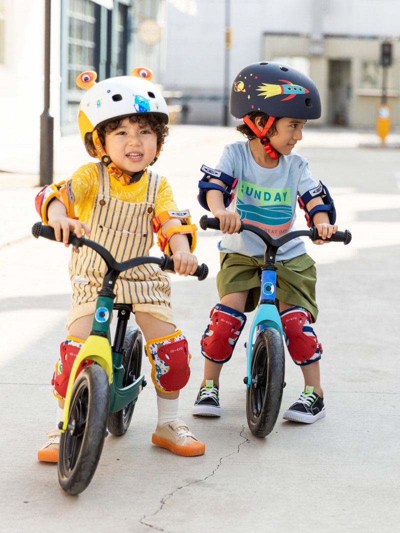 Draisienne balance bike lite bleu ciel - cadre magnesium et roues eva