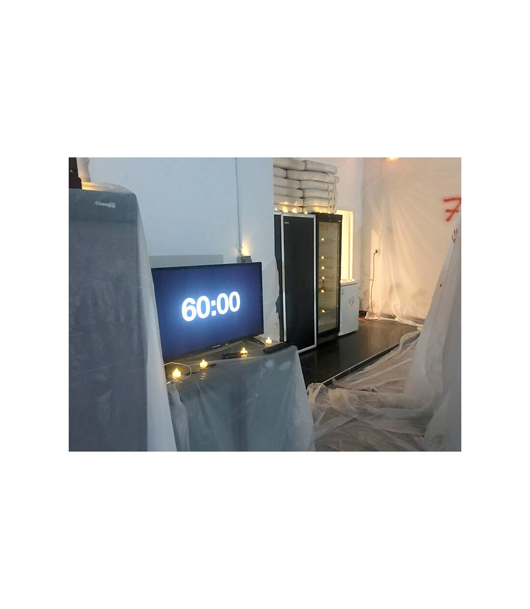 Escape game à domicile en équipe avec boissons et reportage photos - SMARTBOX - Coffret Cadeau Multi-thèmes