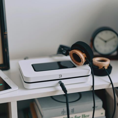 Bluesound NODE – compacte en veelzijdige hifi-muziekstreamer Wit