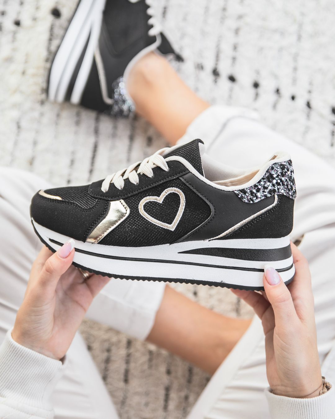 Basket femme noire à lacets - Junon