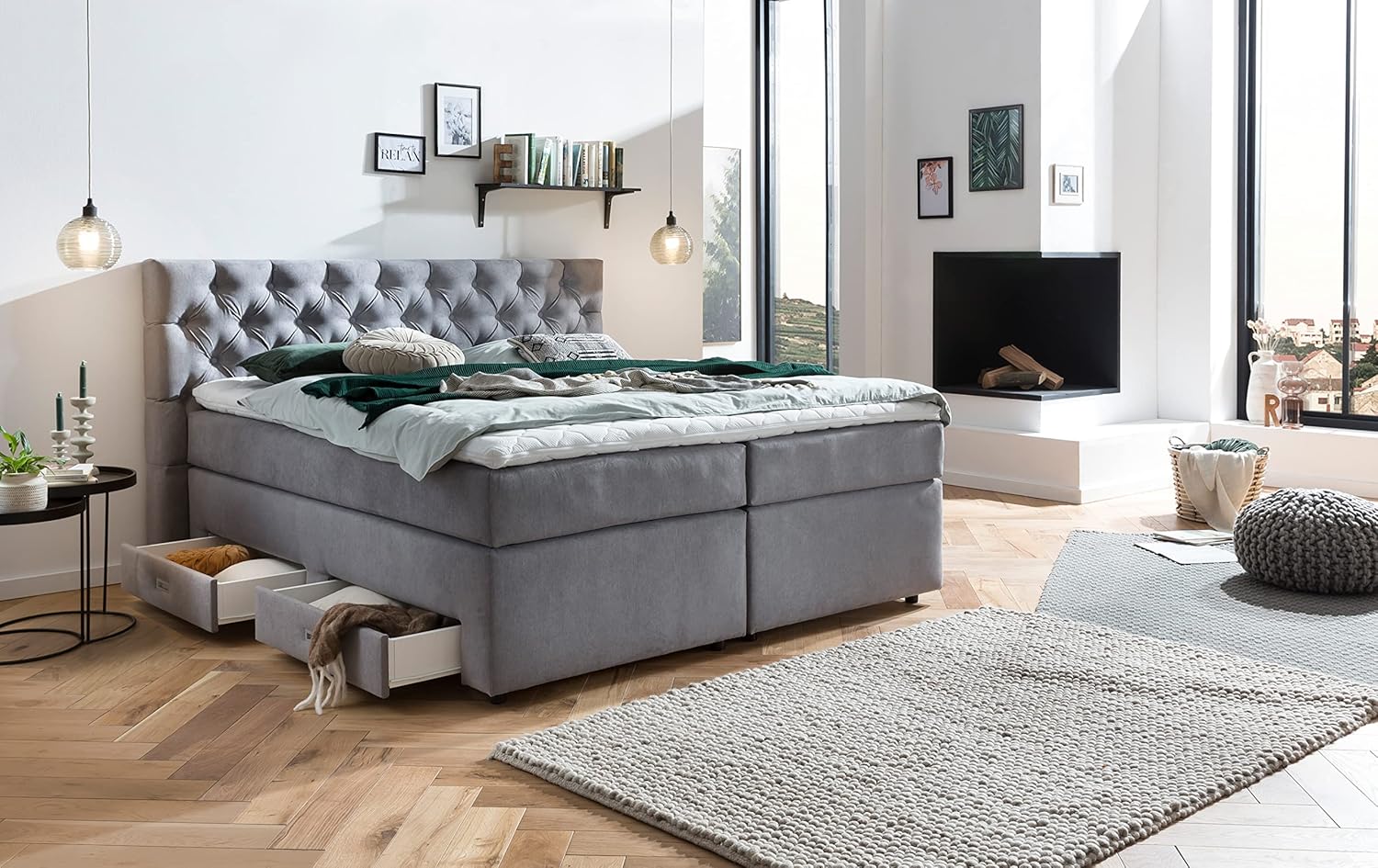 Belanoti Lara Boxspringbett 180x200 mit 4 Schubladen Stauraum Bett 180x200 mit Bettkasten in der Farbe Hellgrau H2 und H3 Chesterfield Kopfteil 7-Zonen Taschenfederkern Matratze inkl. Visco Topper