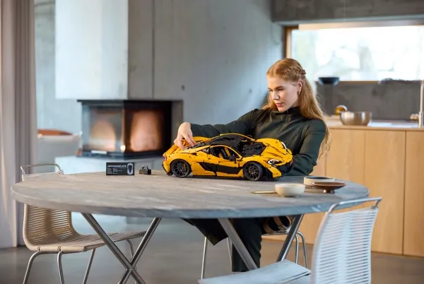 LEGO Technic 42172 McLaren P1™