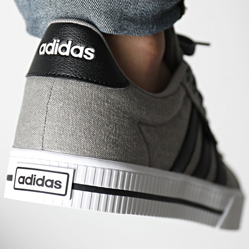 Baskets Daily 3.0 FW3270 Dove Grey Core Black Footwear White