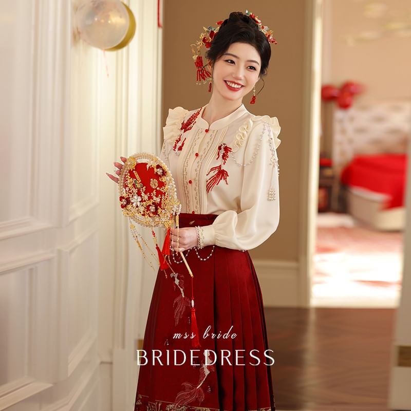 MSSBridal - Shirt met geborduurde vis en ruches / Maxi-rok met hoge taille en kralen