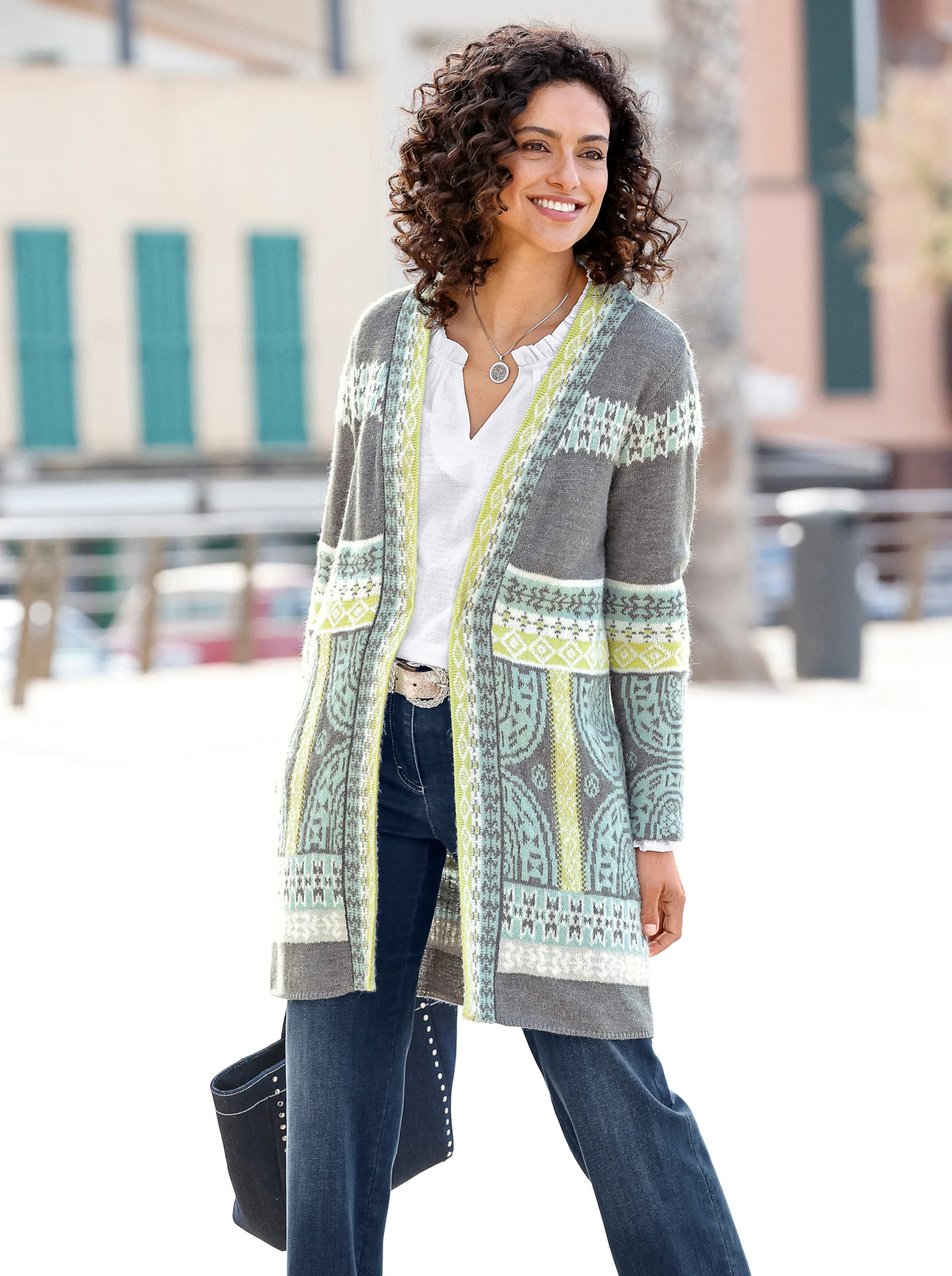 Long-Strickjacke in kalkmint-grau-gemustert