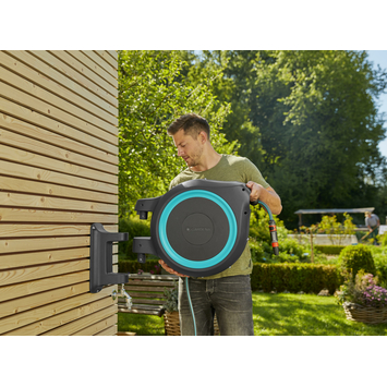 Gardena wandslangenbox Roll Up 25 meterincl. tuinspuit
