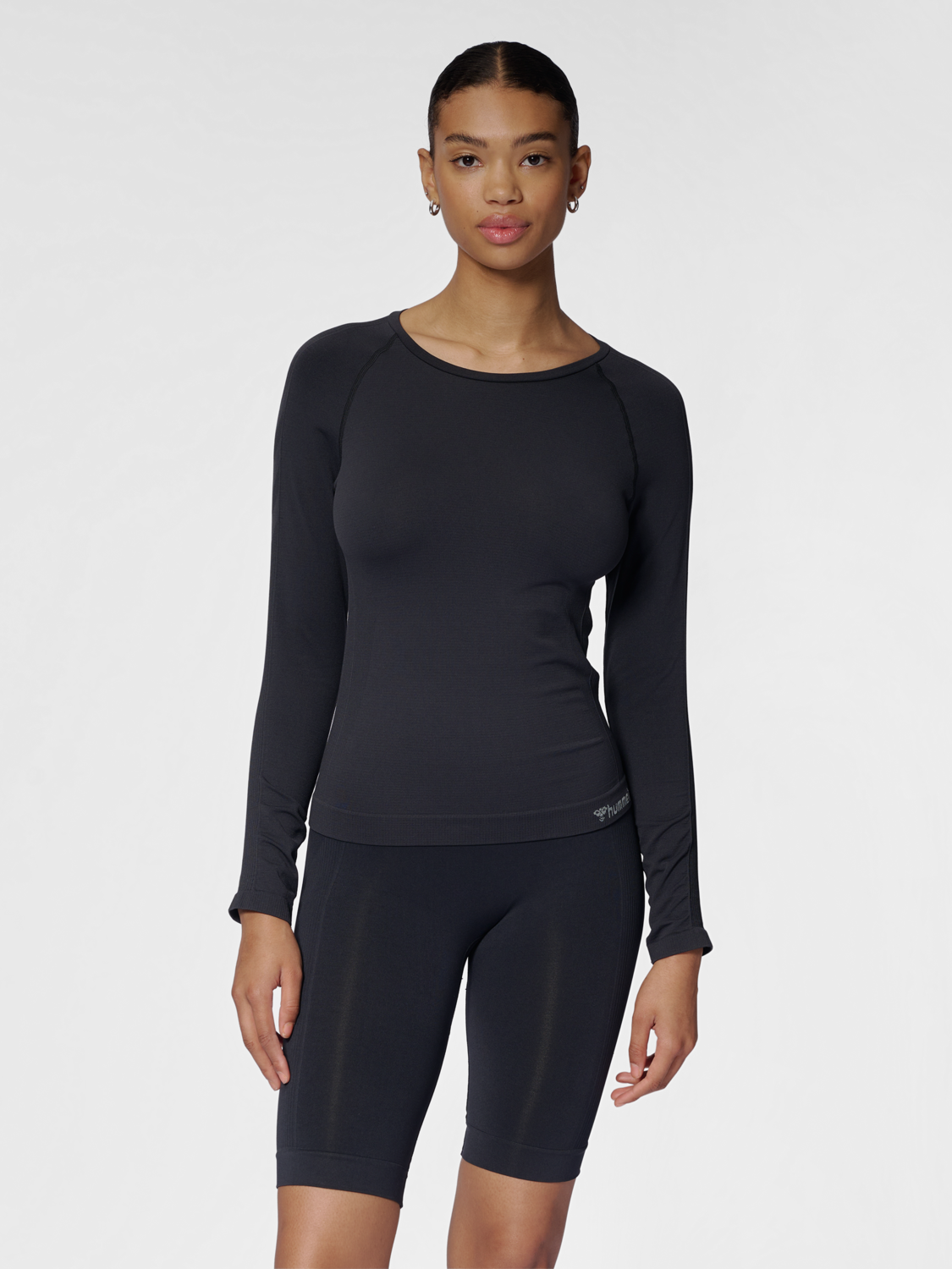 hmlTIF SEAMLESS T-SHIRT L/S