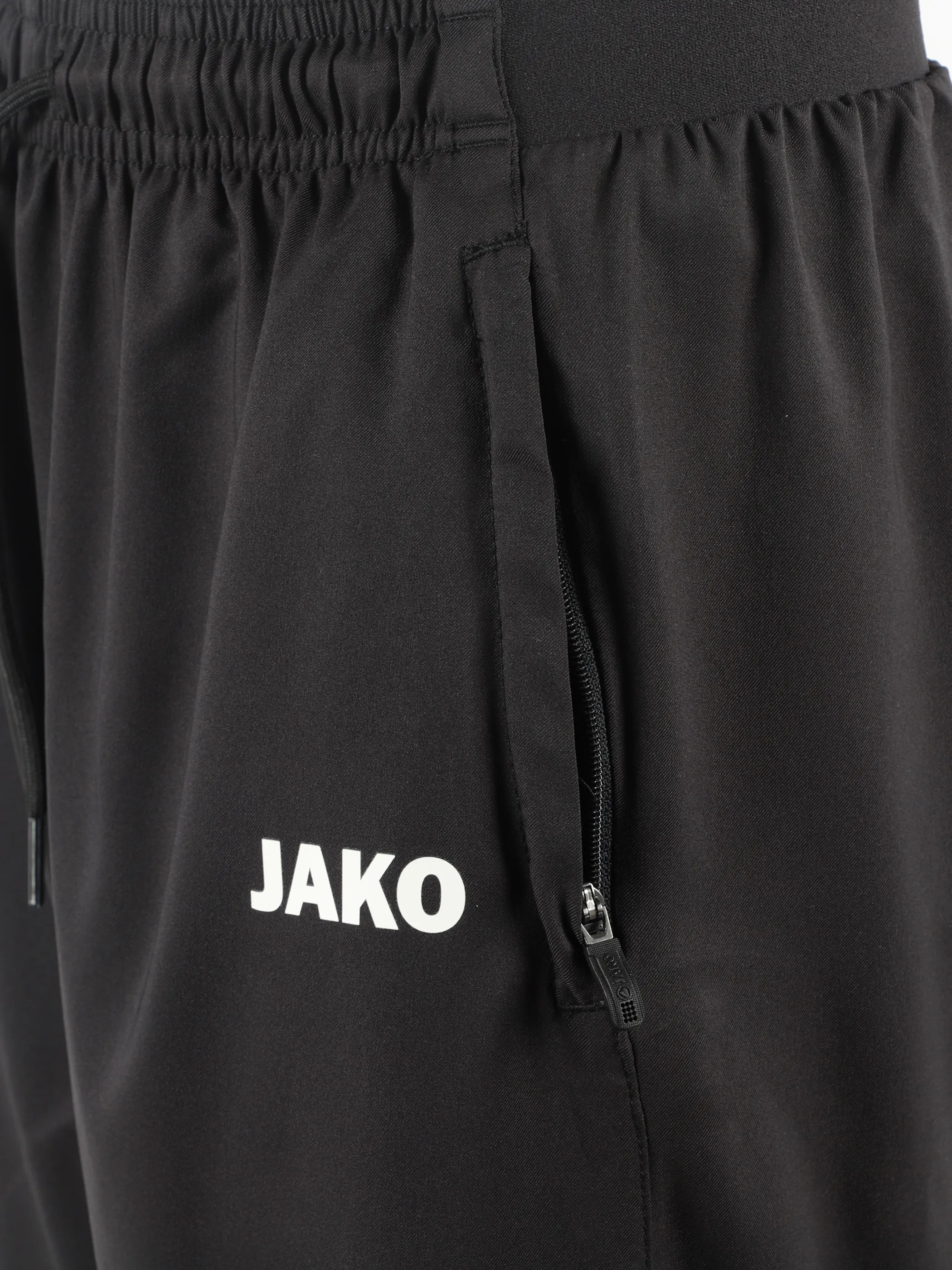 Jungen Sporthose aus leichtem Material