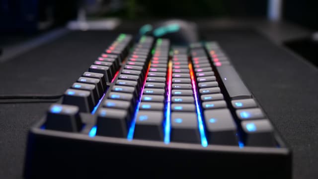 Cherry Xtrfy K4V2 gaming-tastatur
