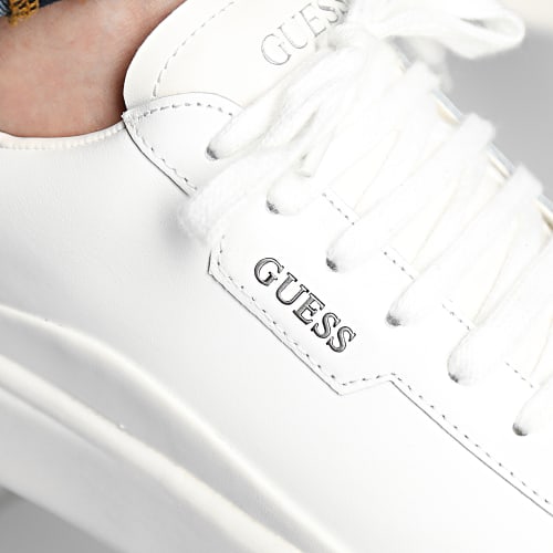 Baskets FM6VERLEA12 White Black