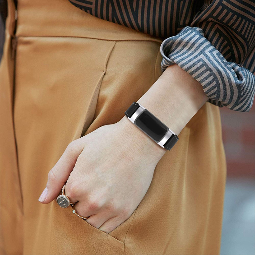 Fitbit Charge 6 / 5 Echtleder Armband mit Dornschliesse (Gelenkumfang: 160-220mm) - Schwarz