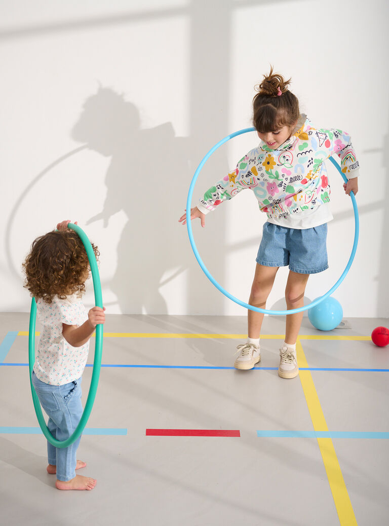 Short plisée en denim clair pour fille