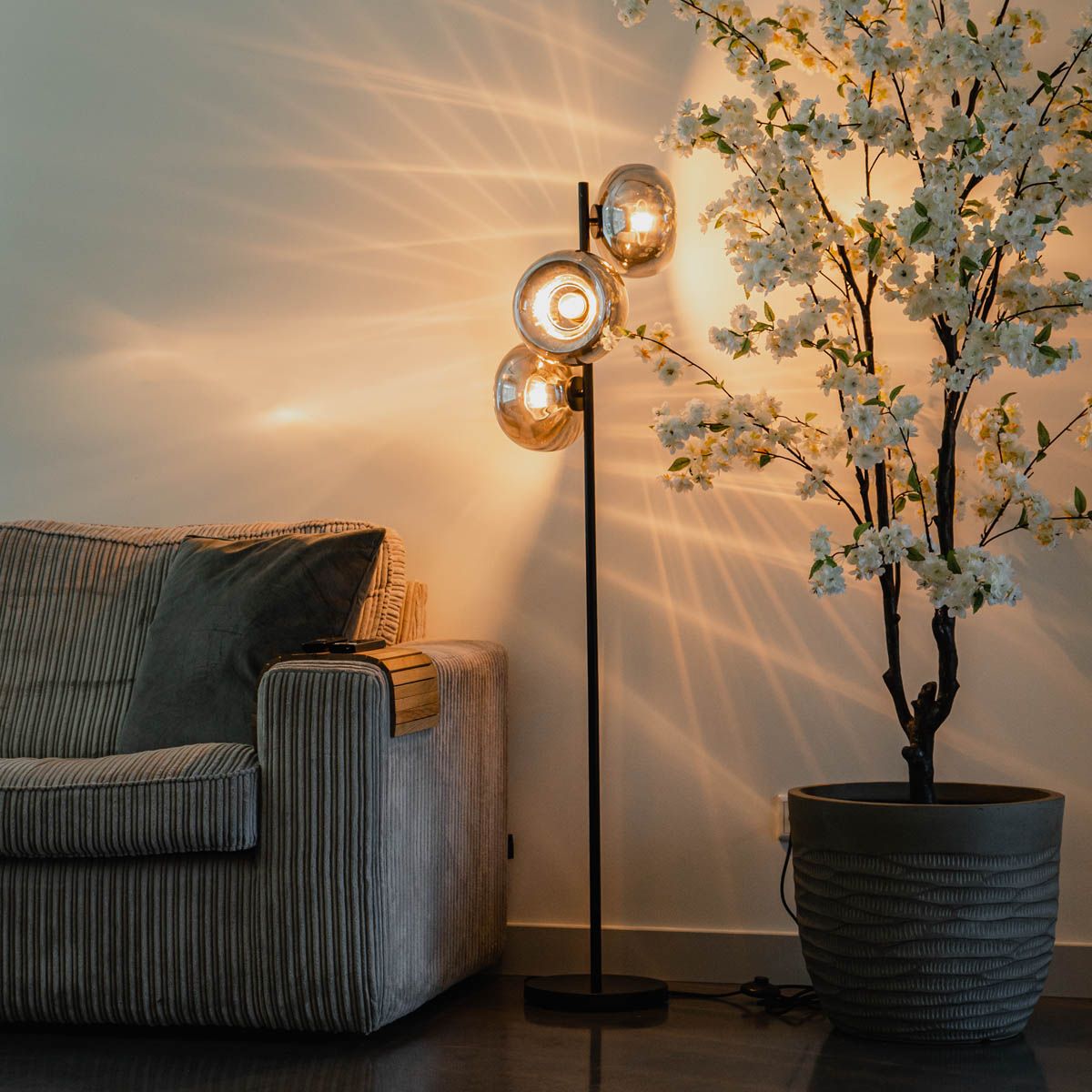 Art Deco vloerlamp zwart met smoke glas 3-lichts - Ayesha