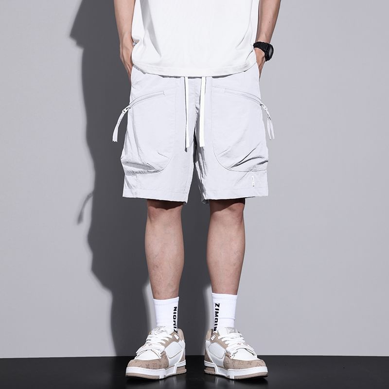 Denimic - Mid Rise Plain Cargo Shorts