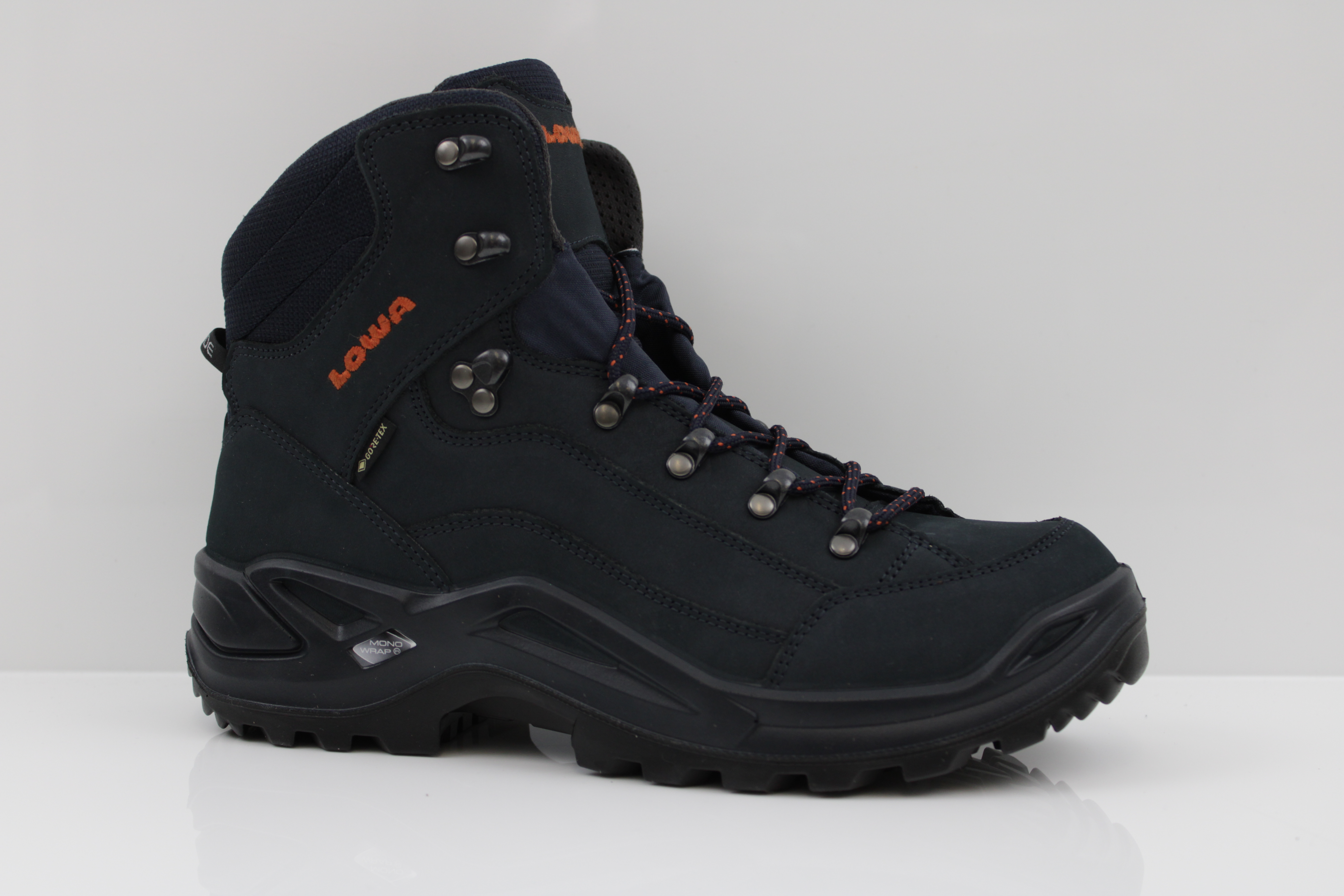 Lowa Renegade GTX Mid