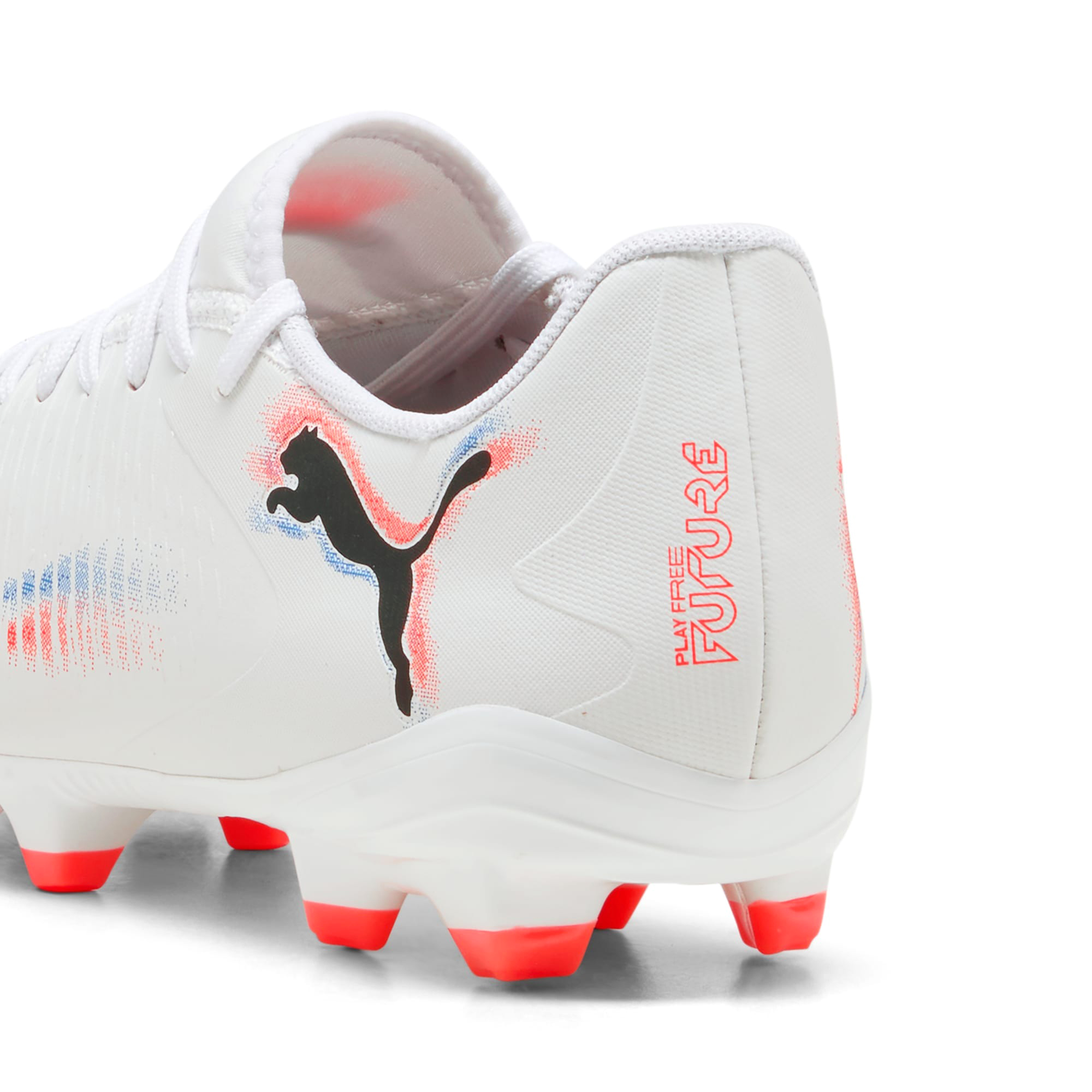Future 8 Play FG/AG Dame PUMA White/PUMA Black/Glowing Red