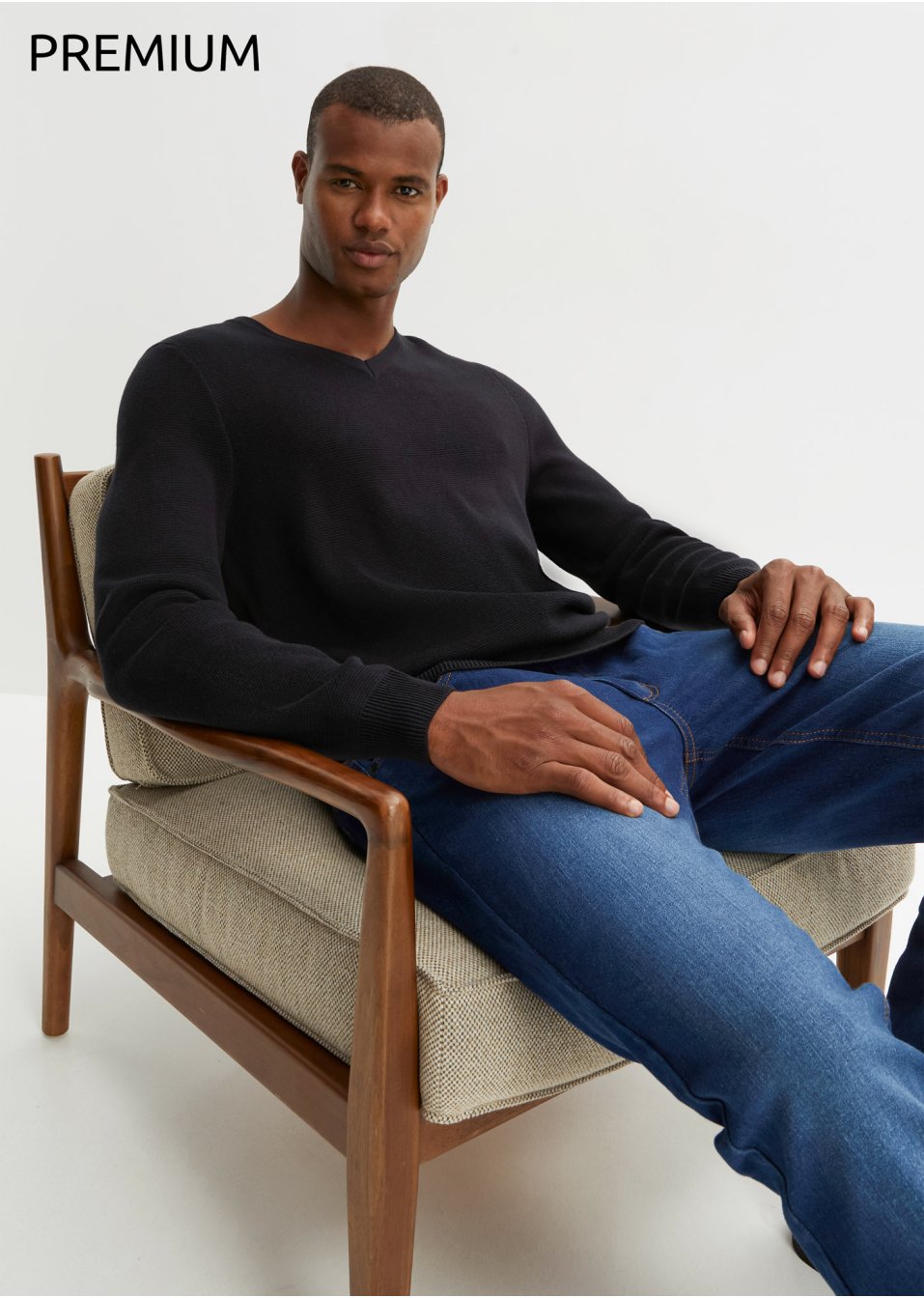 Pull avec col en V Essential