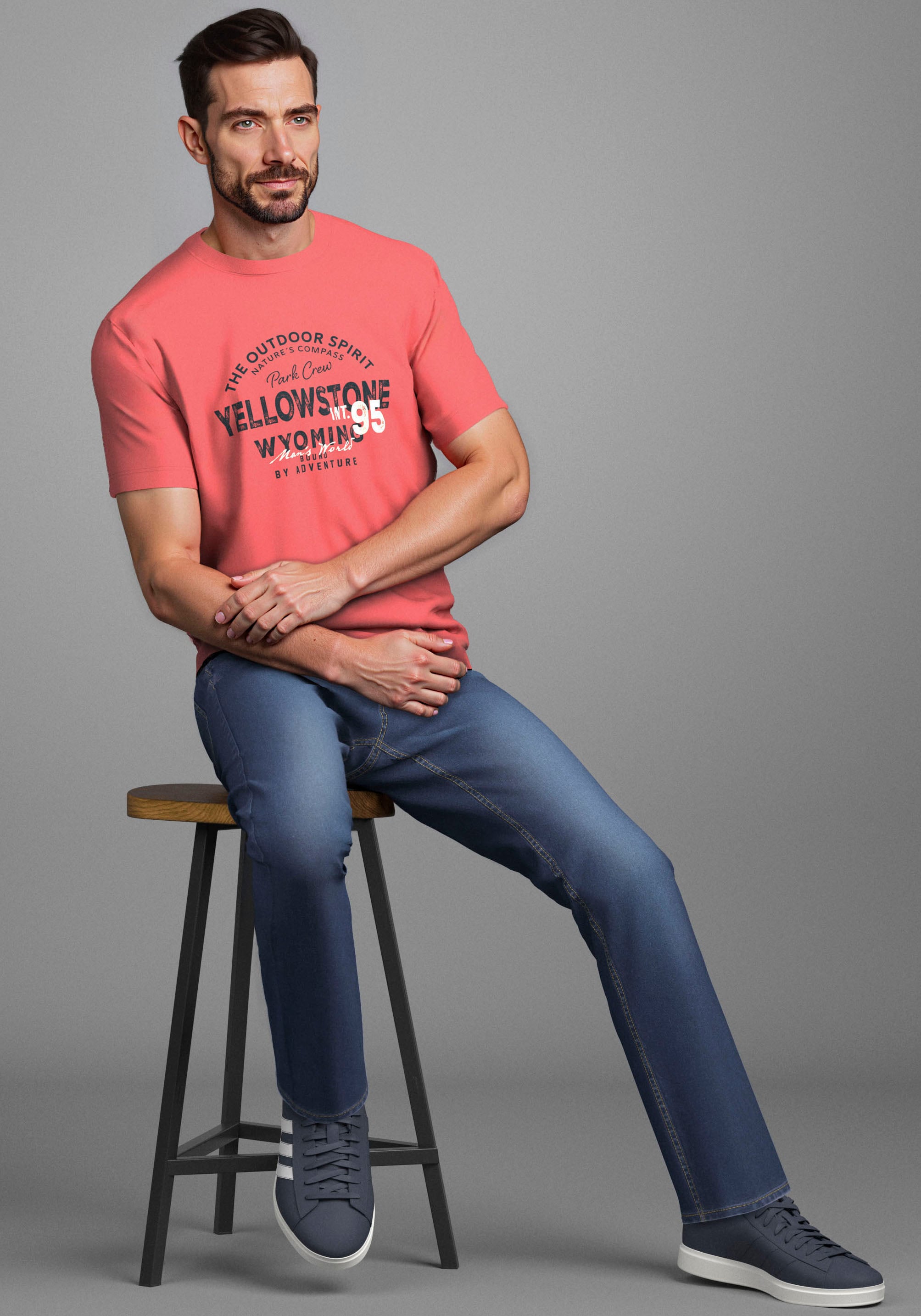 Bruno Banani Straight-Jeans »Hutch«, gerade Beinform,  teilweise mit modischen Destroyed-Effekten,
