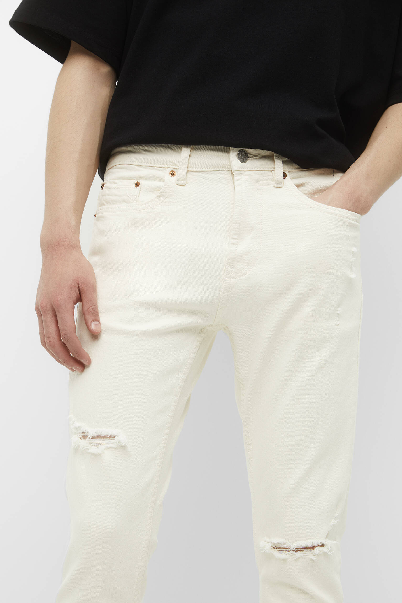 CALÇA JEANS BÁSICA SLIM FIT - Cru