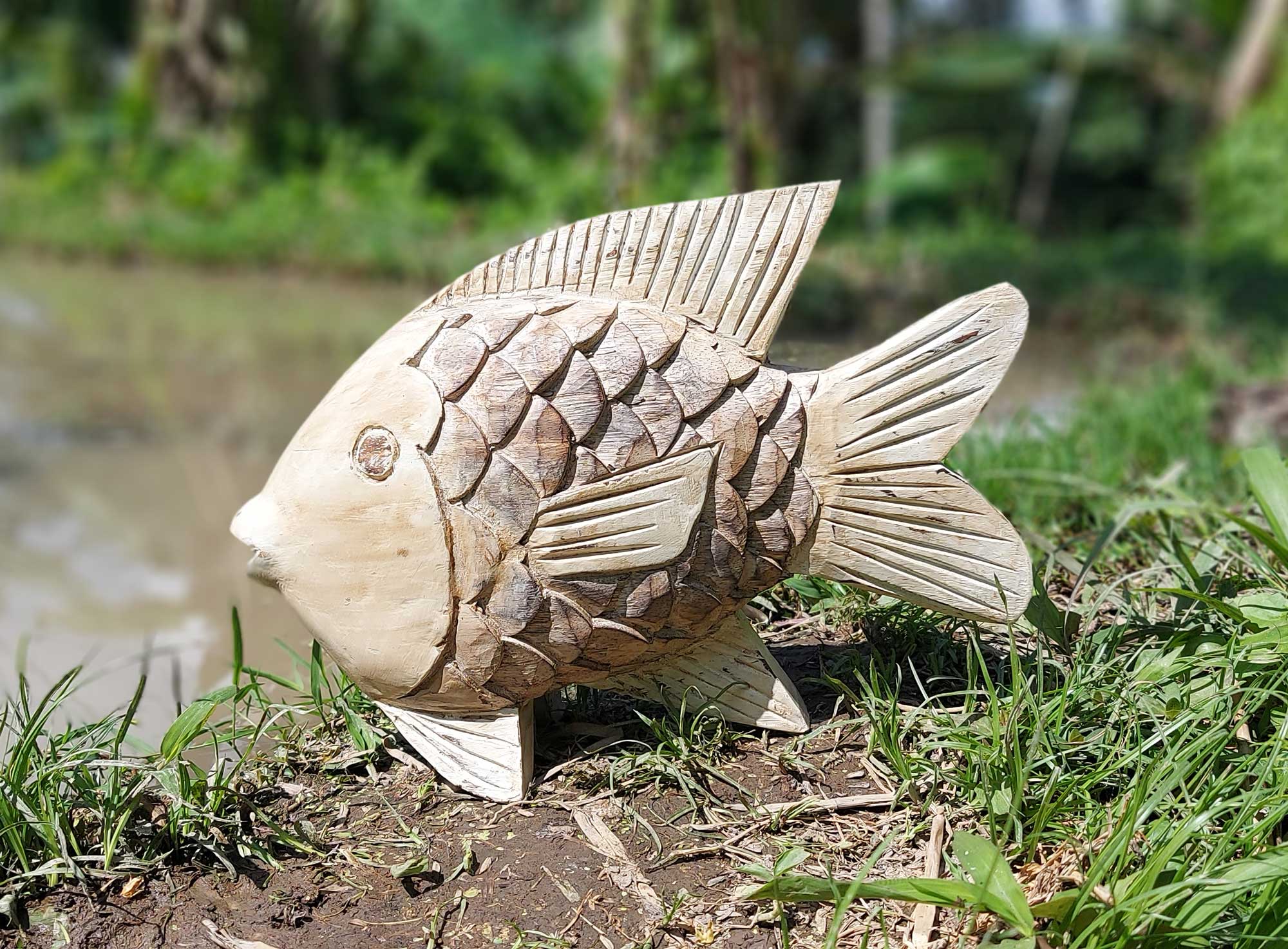 Holz-Skulptur 'Fisch', B 39 cm, H 27 cm, T 15 cm von fischer's lagerhaus