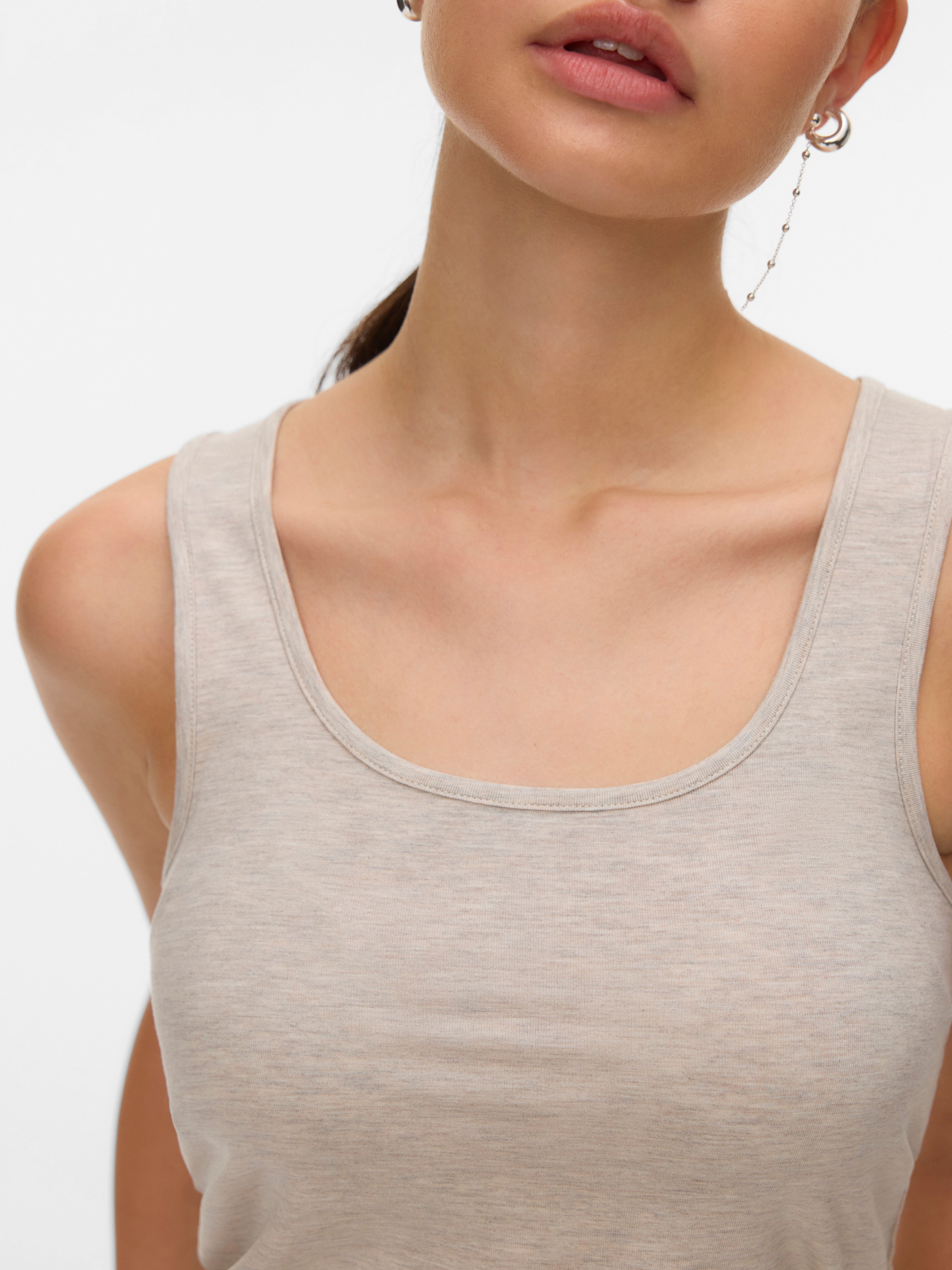 VMKYLIE Top