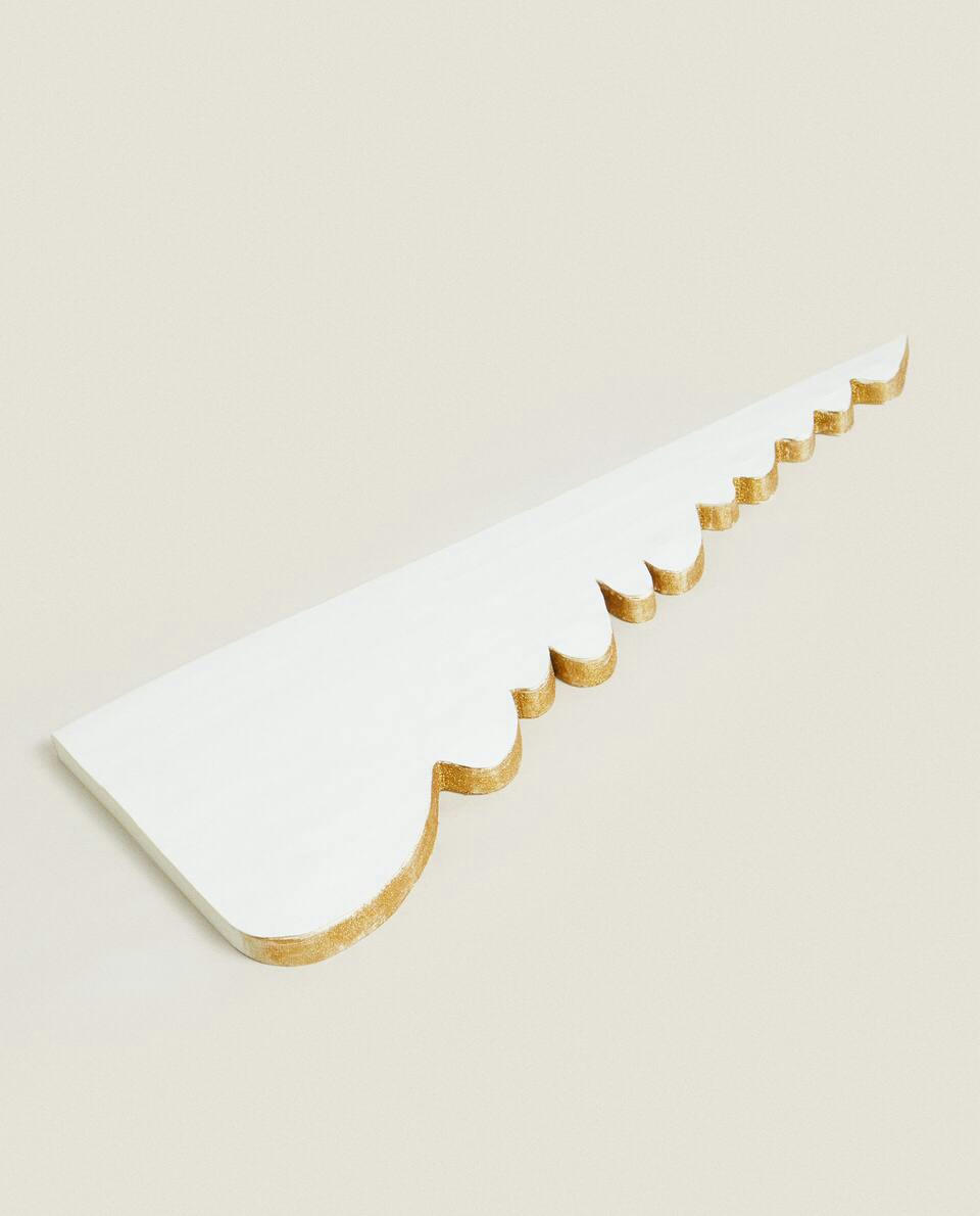 Árvore de Natal decorativa grande de papel com base.