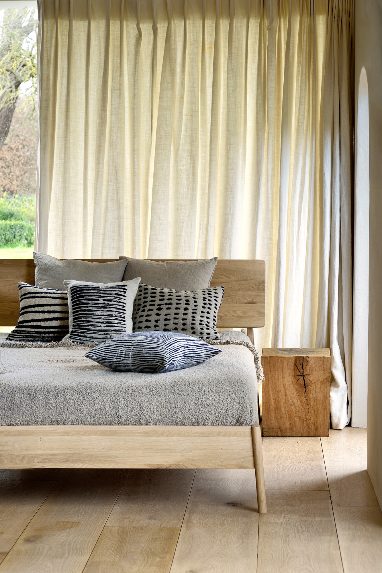 Bed Air eiken160x210 cm