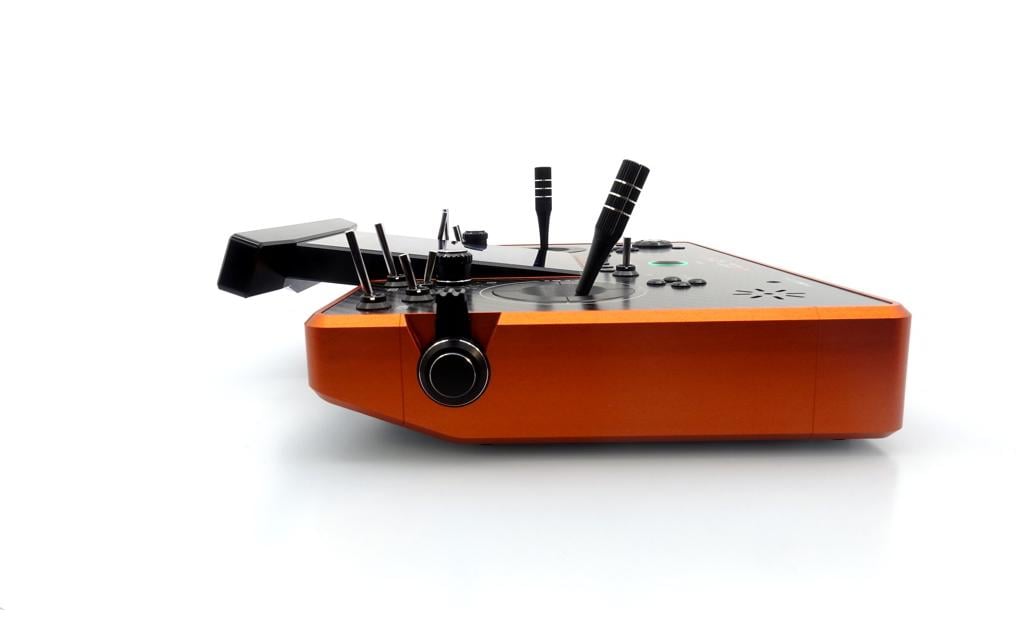 Fernsteuerung DC-24 II Carbon Line Orange<br>Professioneller 2.4 GHz Duplex Pultsender