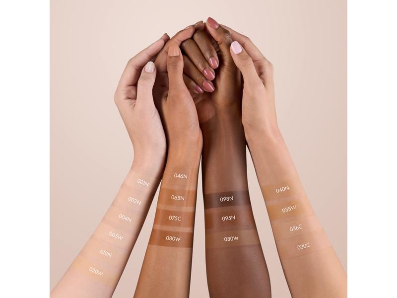 Catrice Nude Drop Tinted Serum Foundation 002N Feuchtigkeitsspendendes Make-Up für einen strahlenden Teint