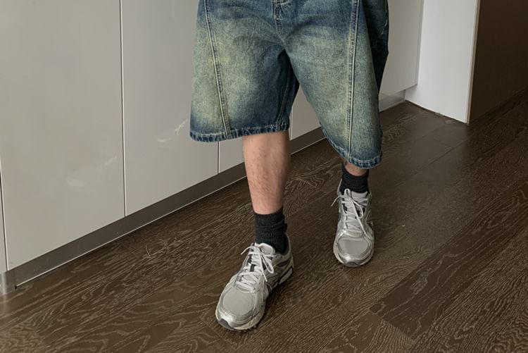 Neonity Wear - Mid Rise Washed Denim Shorts