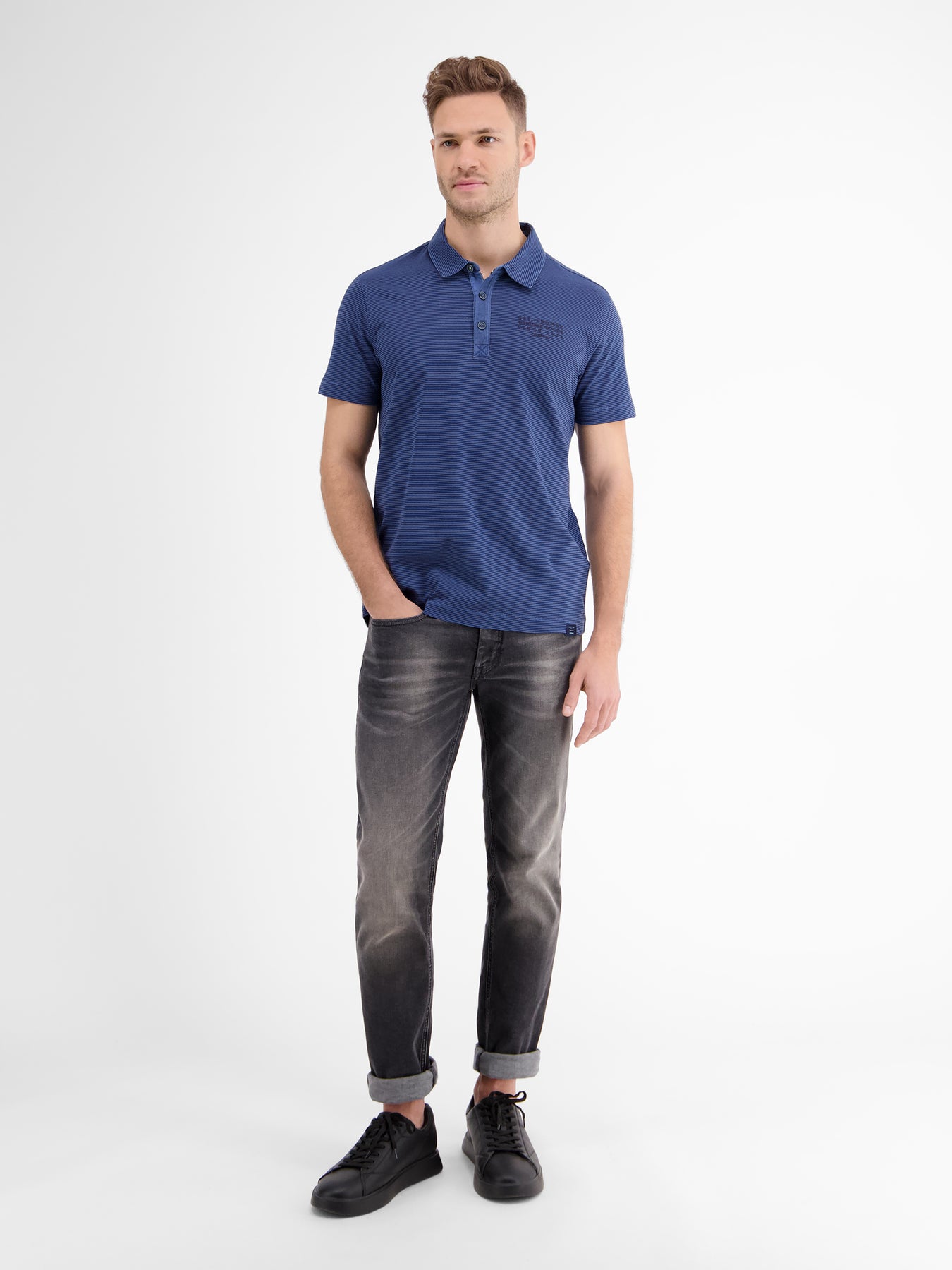 Poloshirt in Finelineroptik