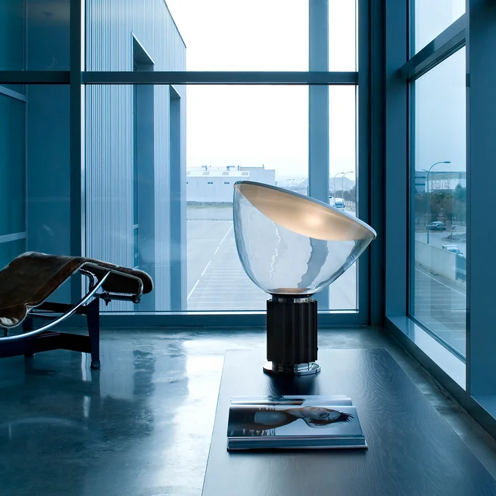 Flos - Taccia LED Tischleuchte (PMMA), schwarz