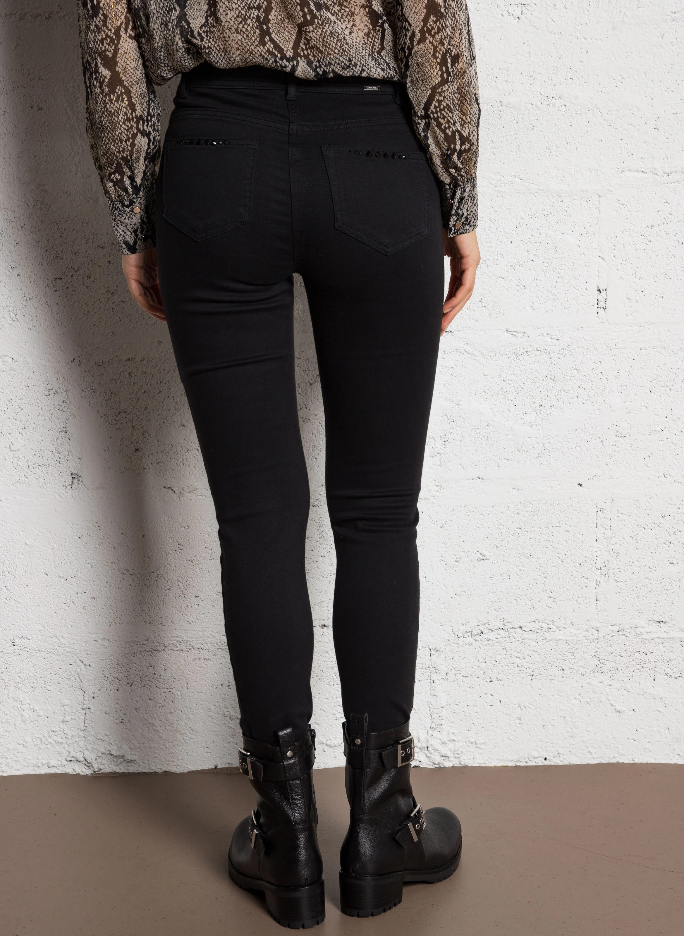 PRIVA - Jean skinny à détails strass | Noir