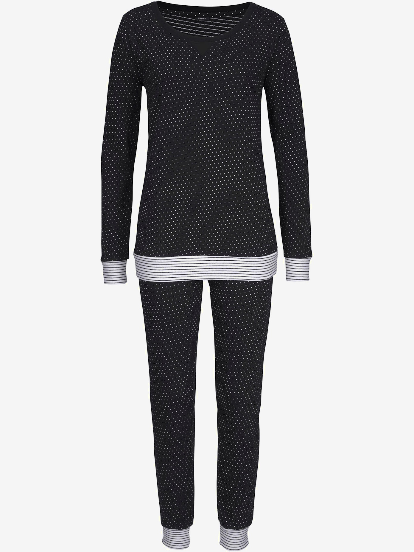 Pyjama doux. joli mélange de motifs