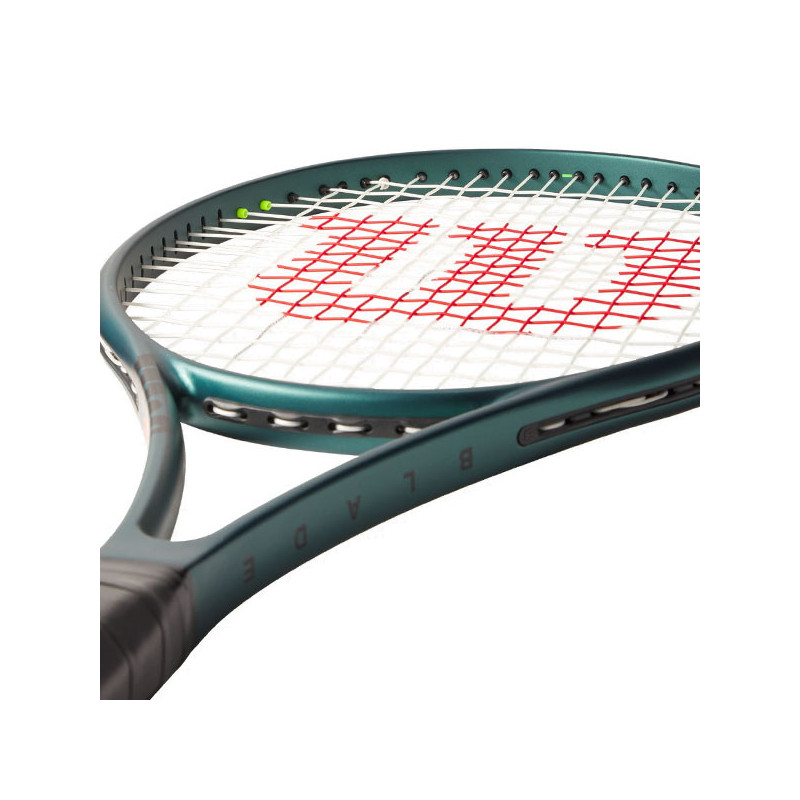Wilson Blade 104 V9
