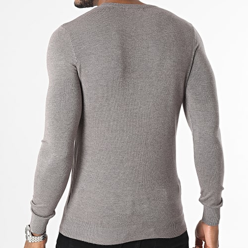 Pull Gris