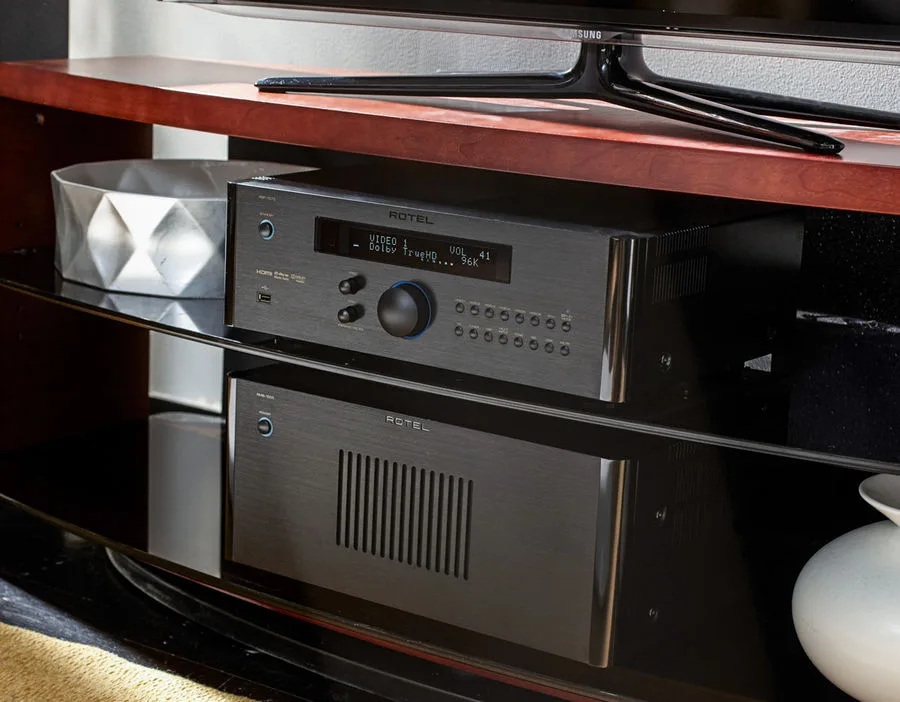 Rotel RMB-1555 Noir Amplis de puissance