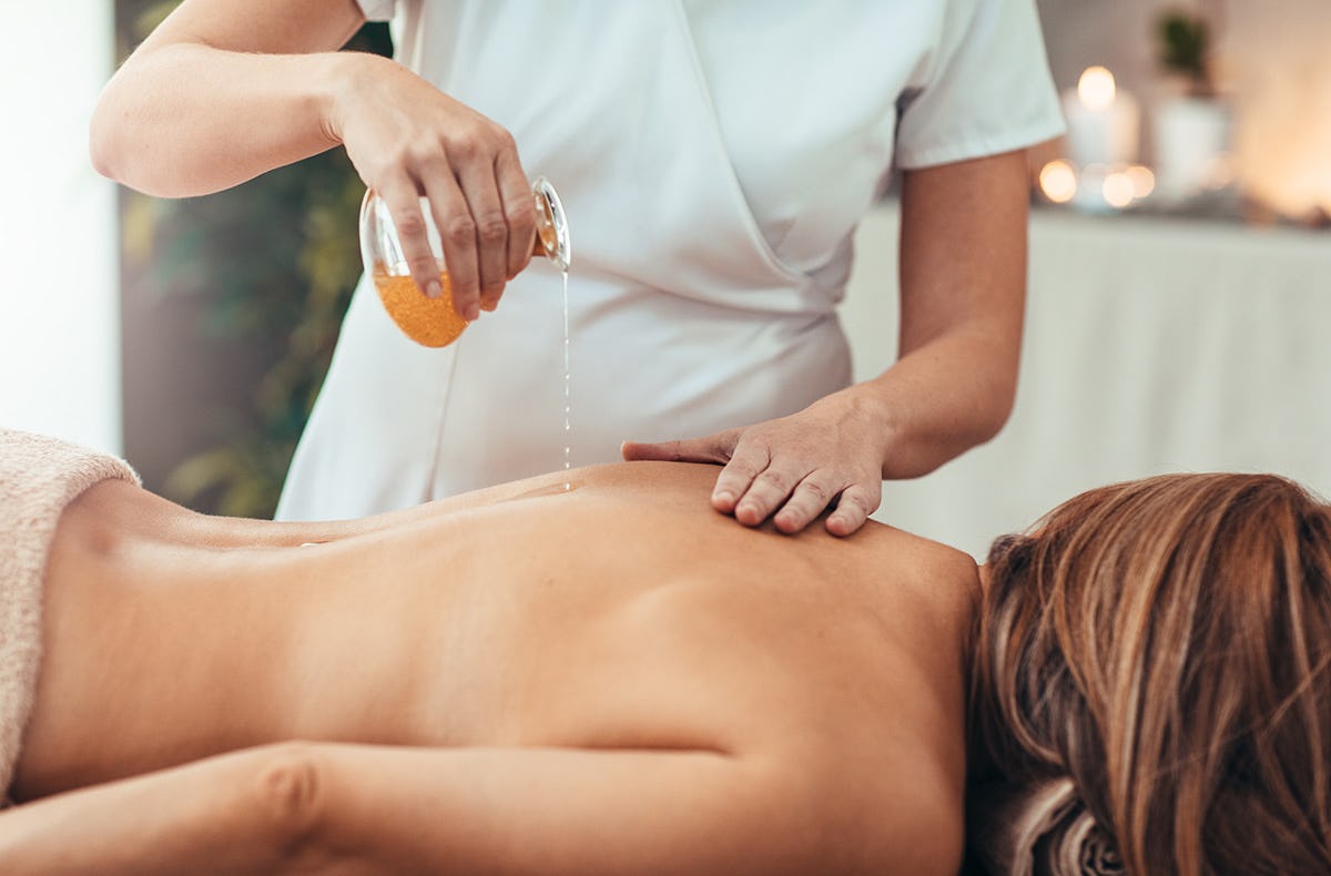 Aromaölmassage mit Spa Berlin Alexanderplatz