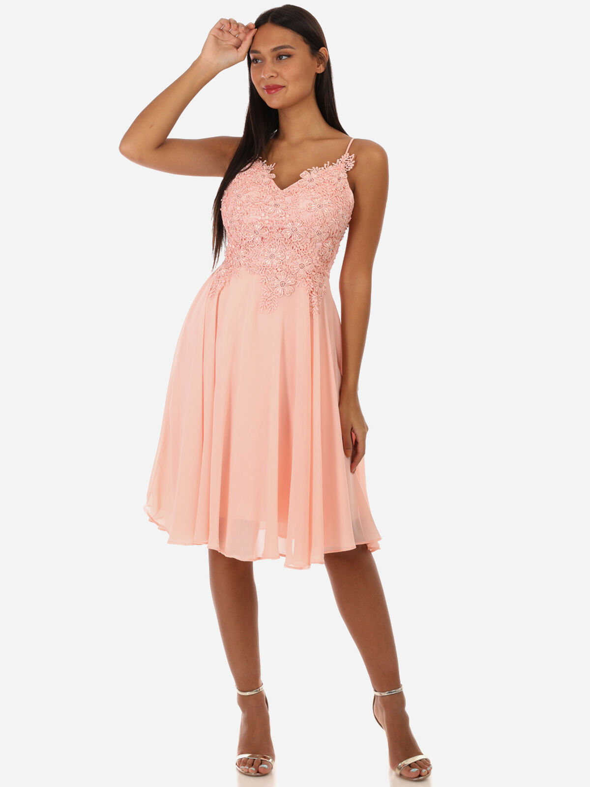 Robe patineuse à dentelle et perles- Rose