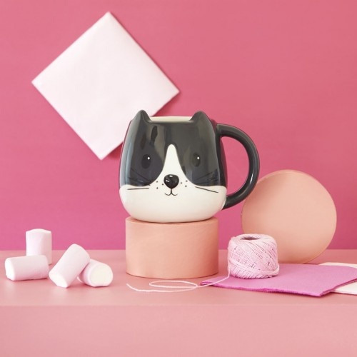 Caneca Balvi em formato de gatinho, cor branca.