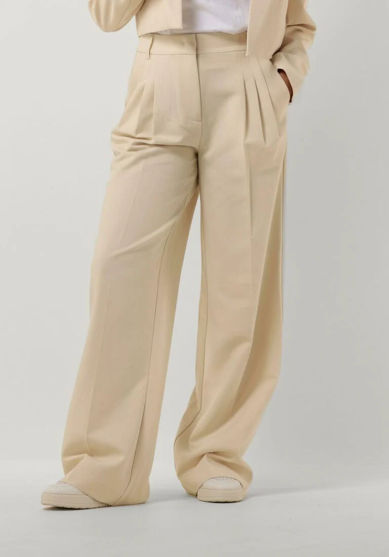 CO\\'COUTURE beige co'couture pantalon vola pleat pant