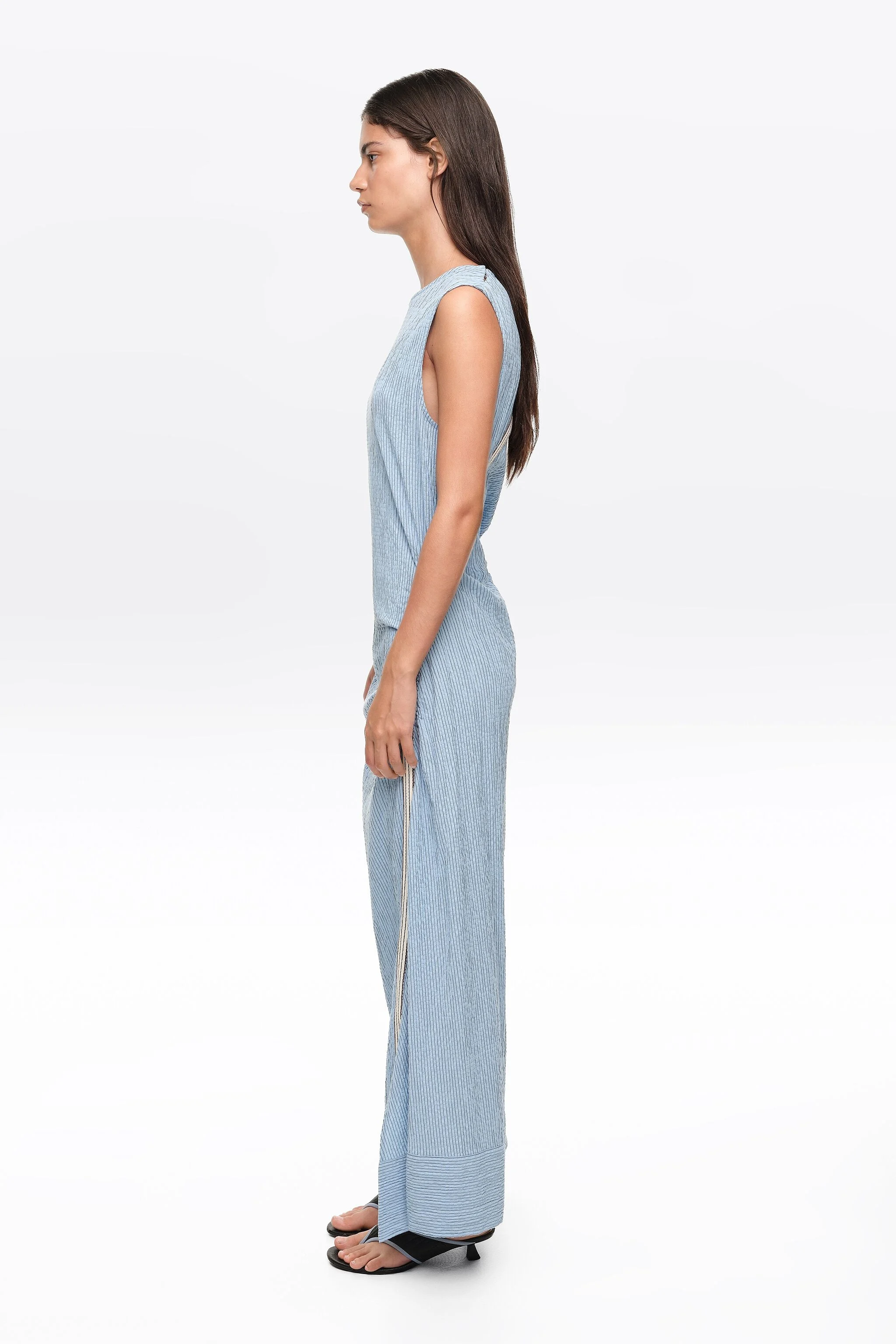 Vestido sem mangas com alça sobreposta listrada azul