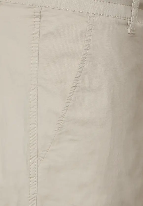 Relaxed Fit Chinoshorts - light sand beige