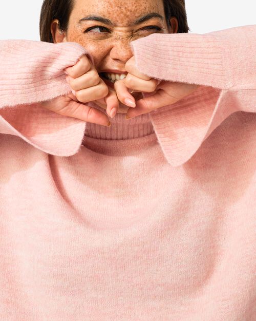 Col roulé Frankie en maille pour femmes rose pâle